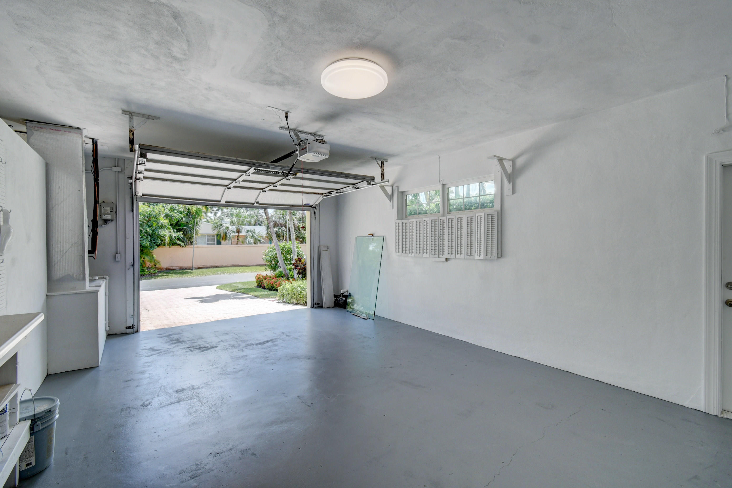 1117 Beach Drive