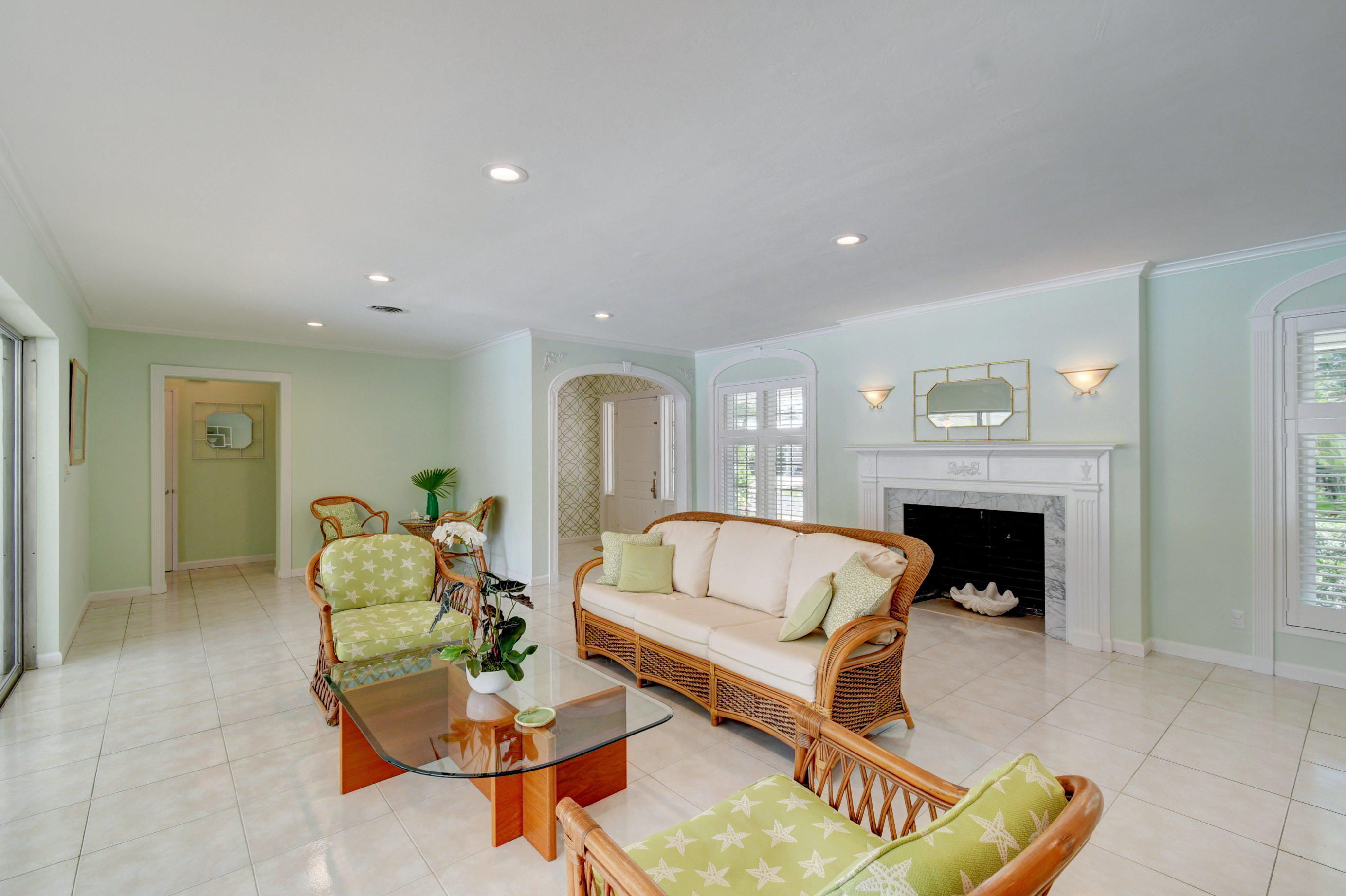 1117 Beach Drive