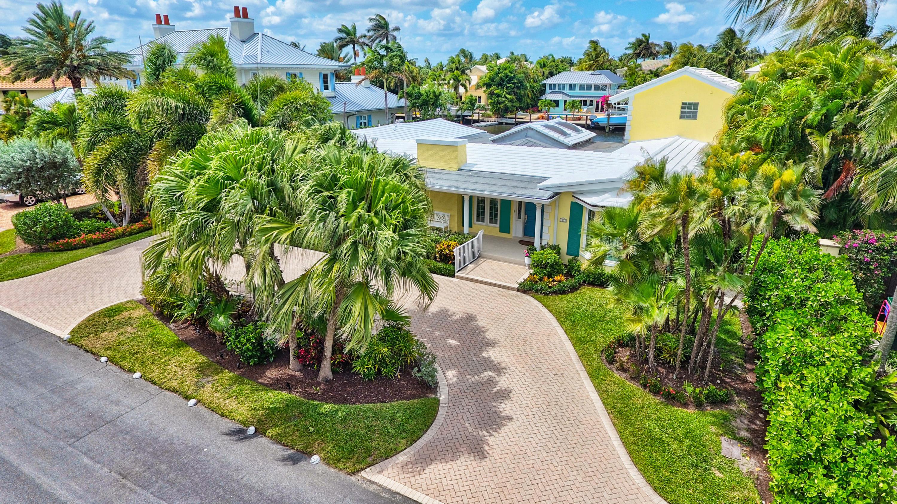 1117 Beach Drive