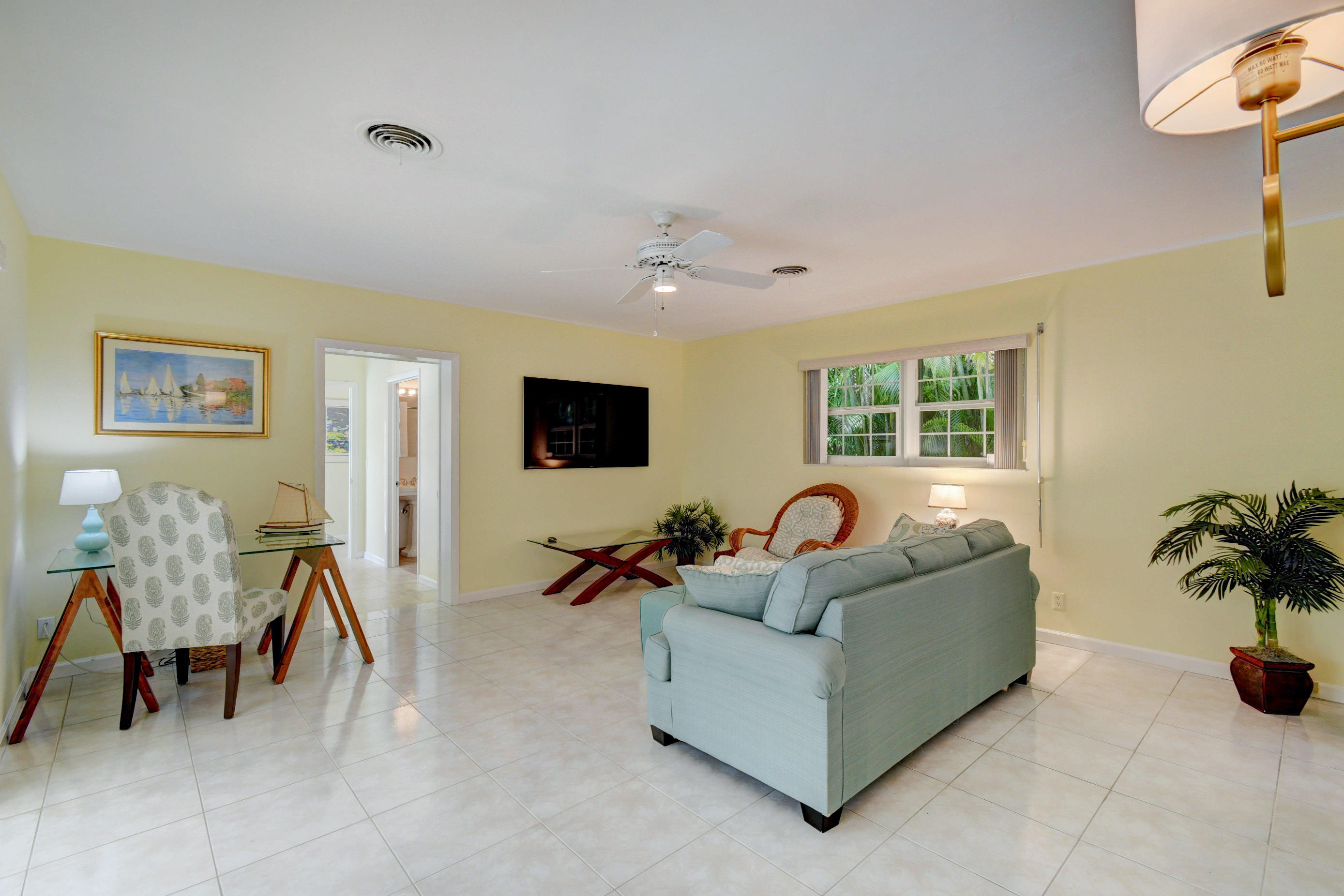 1117 Beach Drive