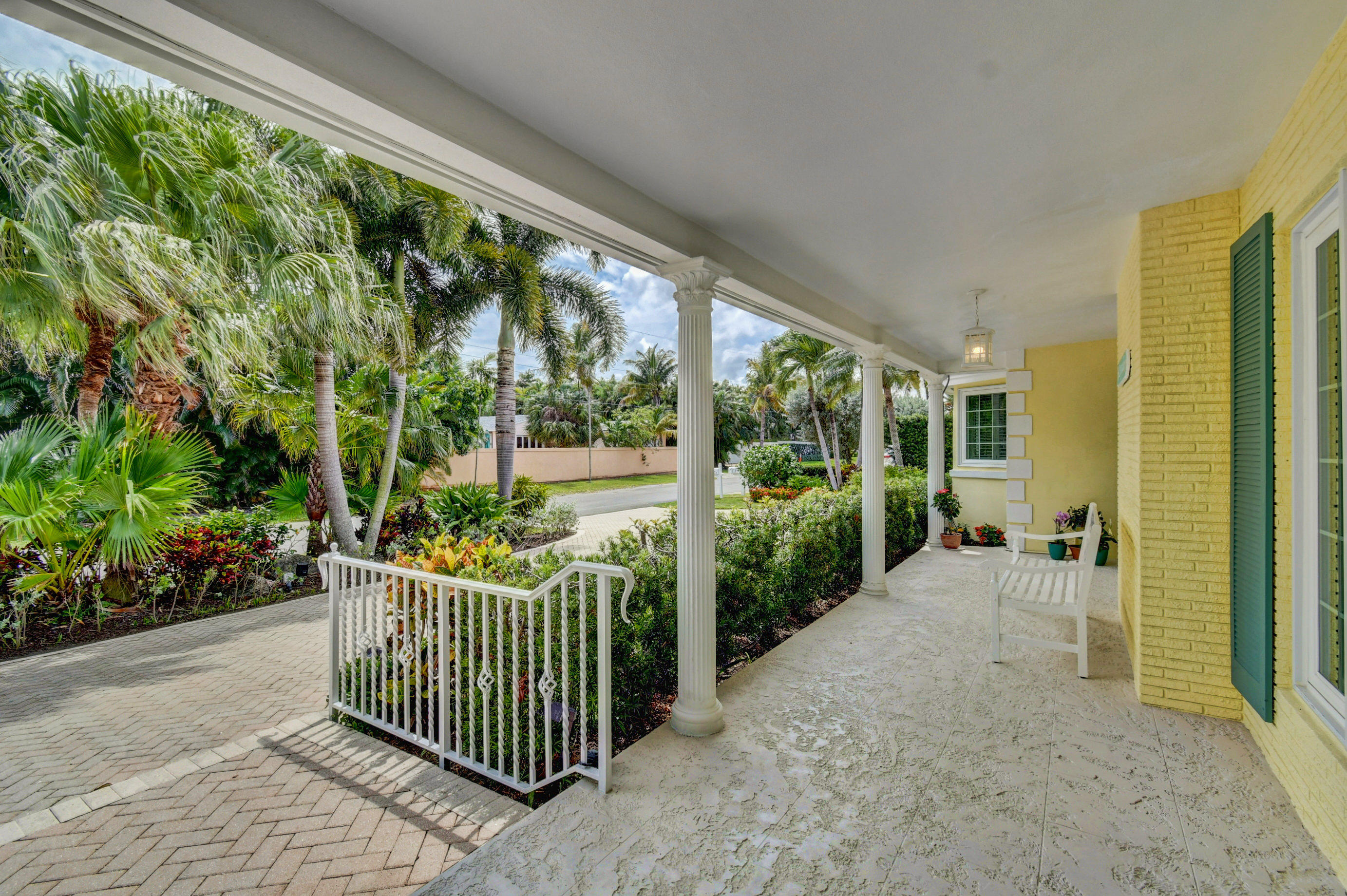 1117 Beach Drive