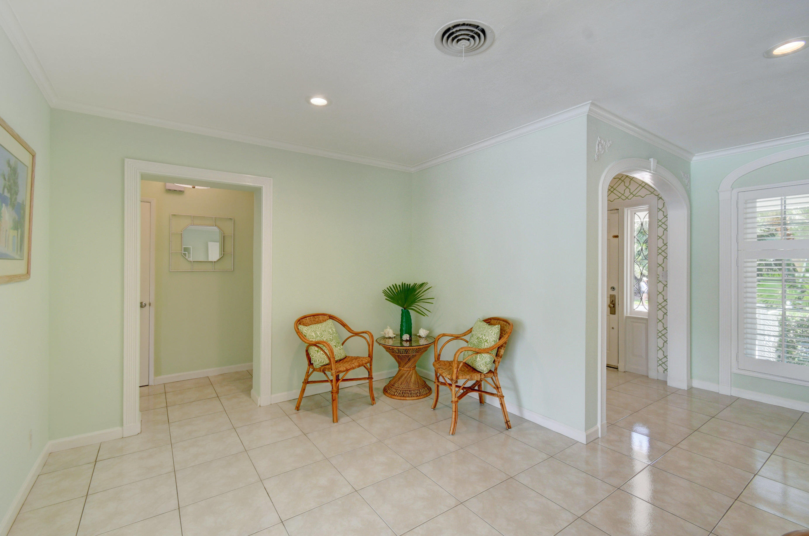 1117 Beach Drive
