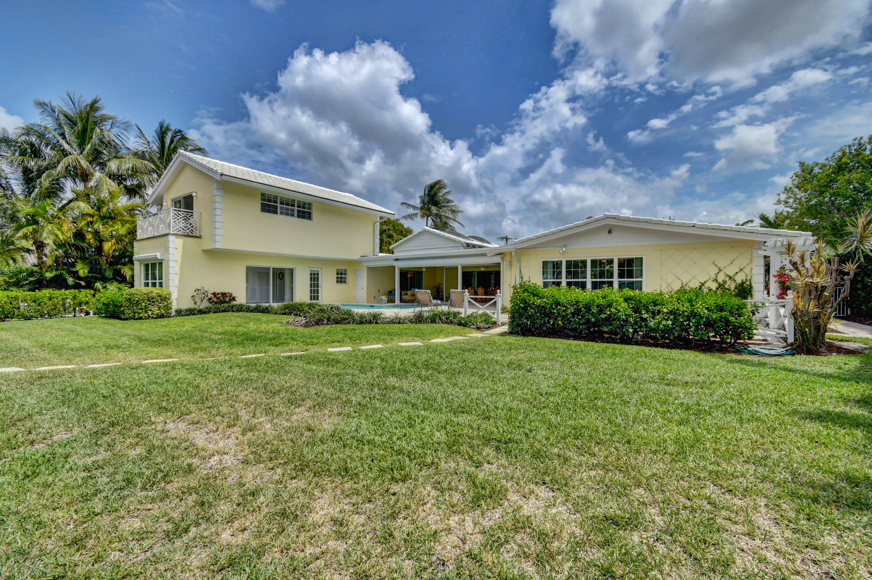 1117 Beach Drive