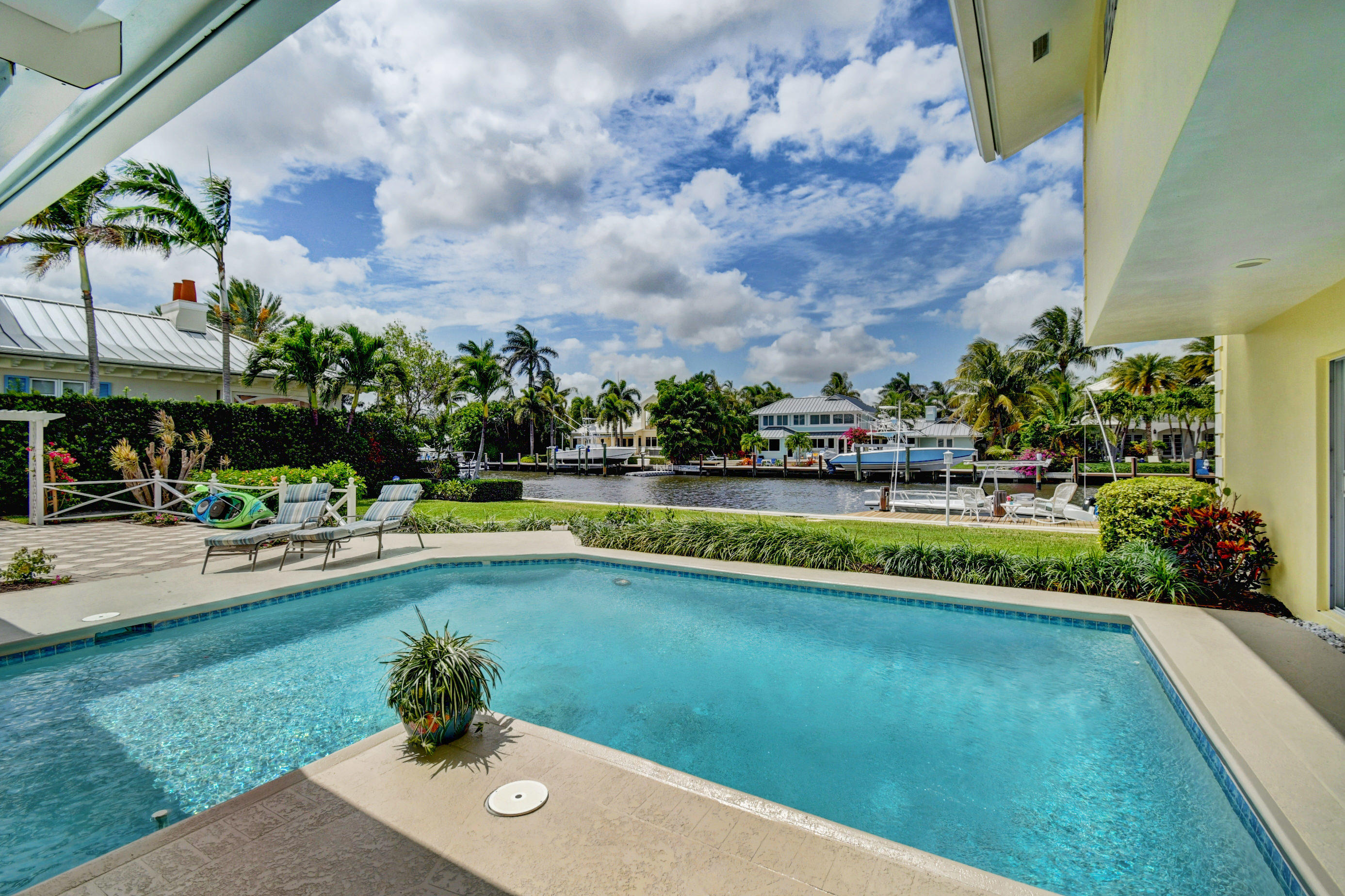 1117 Beach Drive