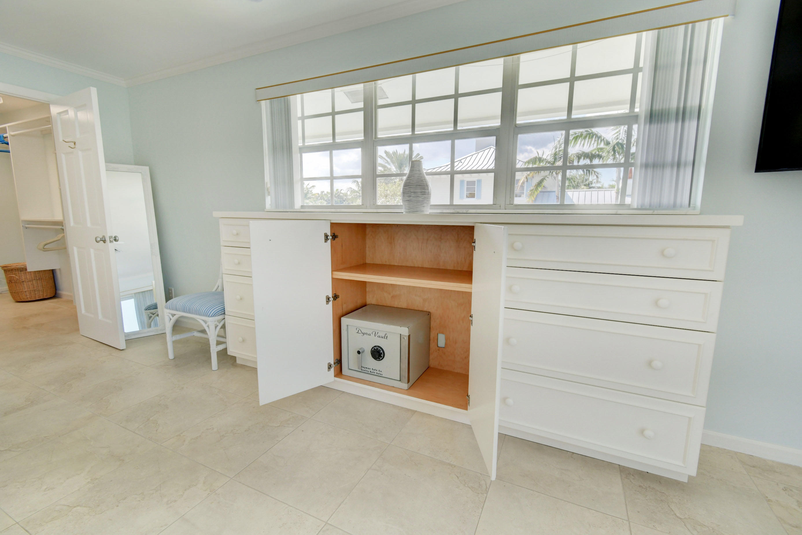 1117 Beach Drive