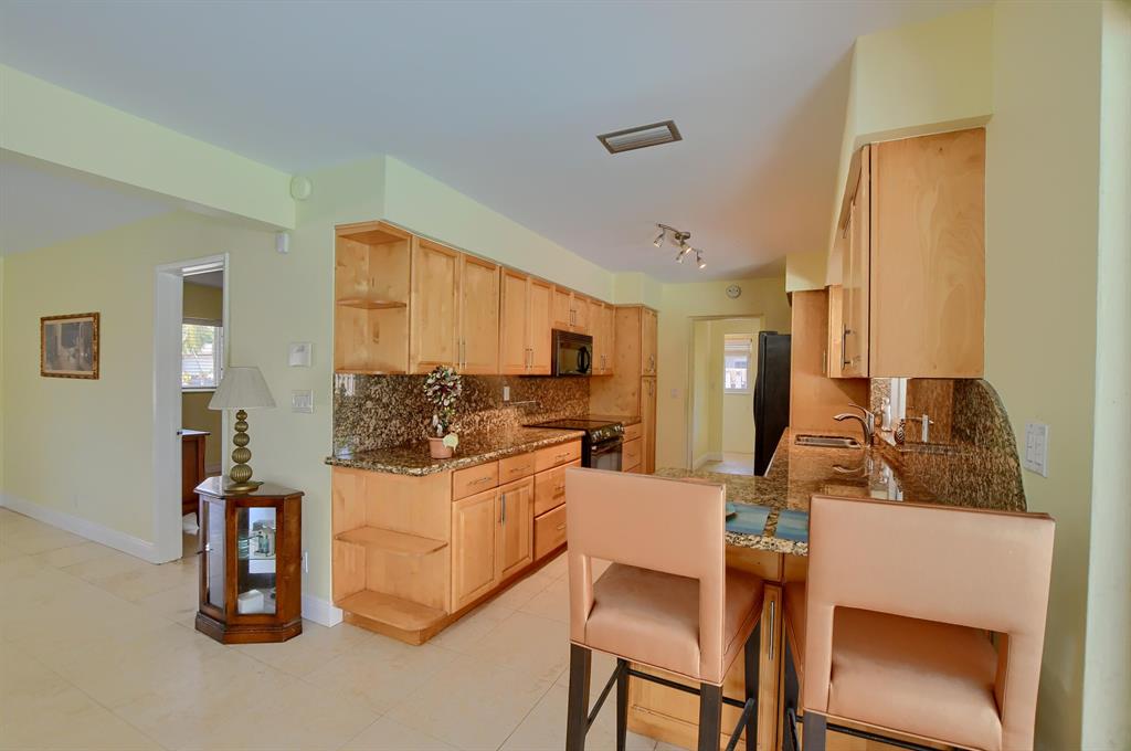 365 NE 24th Street