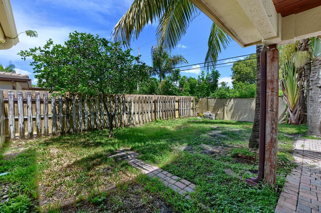 365 NE 24th Street