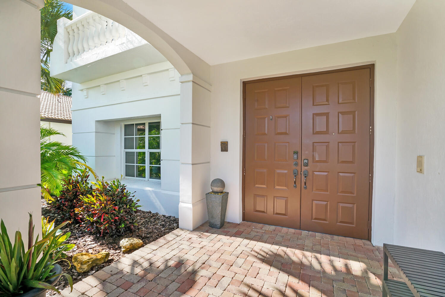 8850 Valhalla Drive