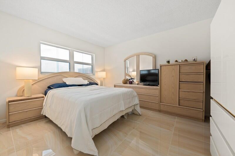 3300 S Ocean Boulevard 917-C