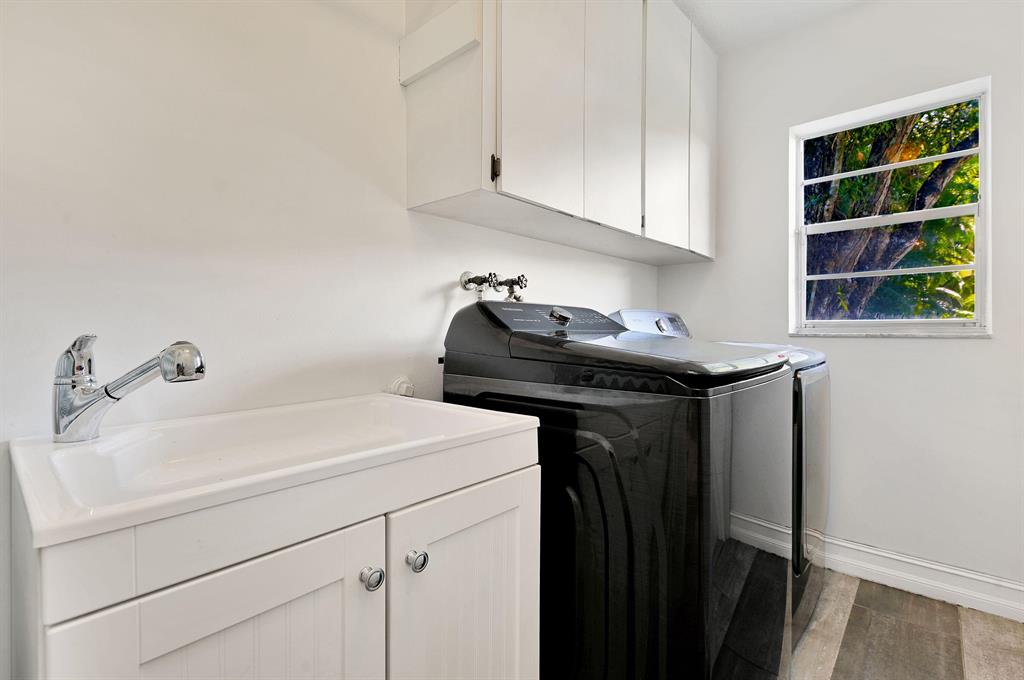 2416 NW 32nd Street