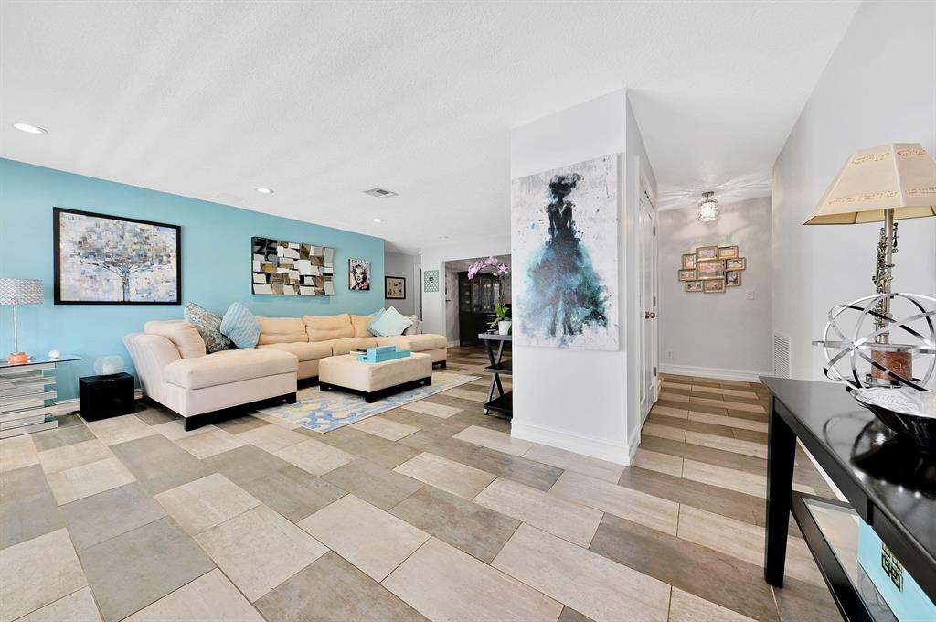 2416 NW 32nd Street