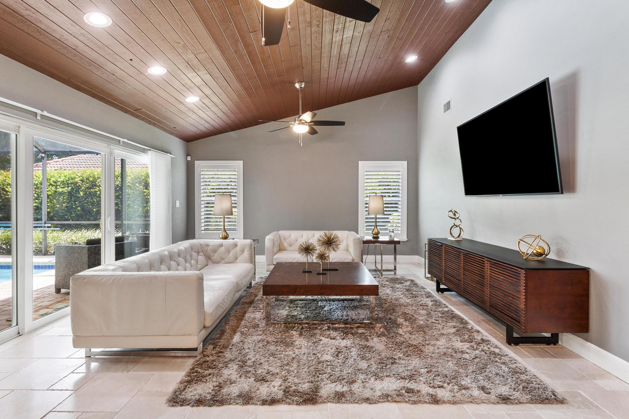 2798 NW 28th Street