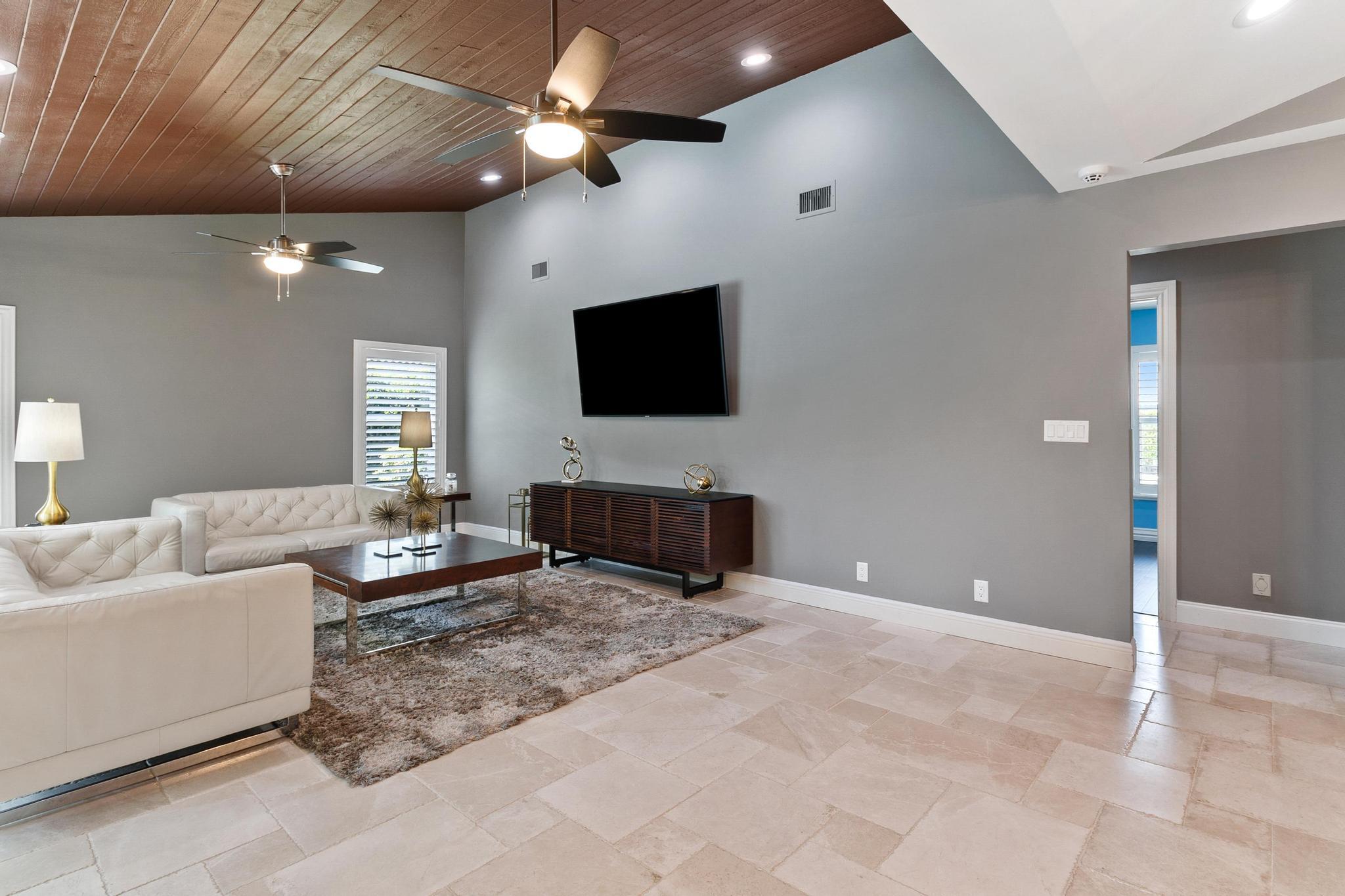 2798 NW 28th Street