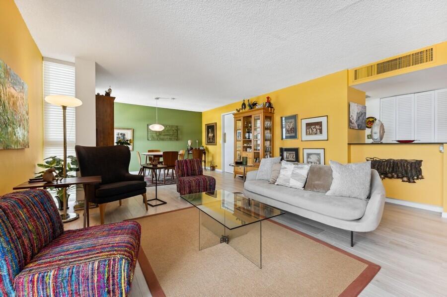 2200 S Ocean Boulevard 1004