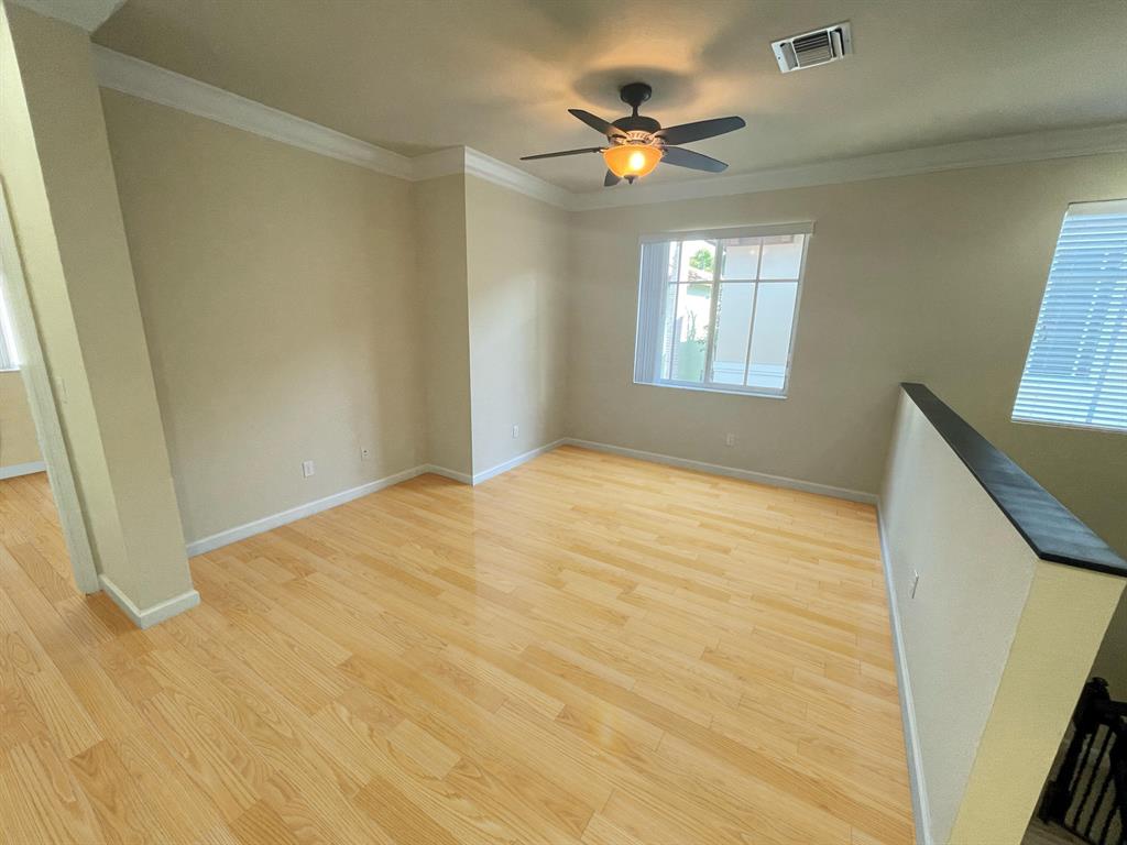 148 NW Emerson Place
