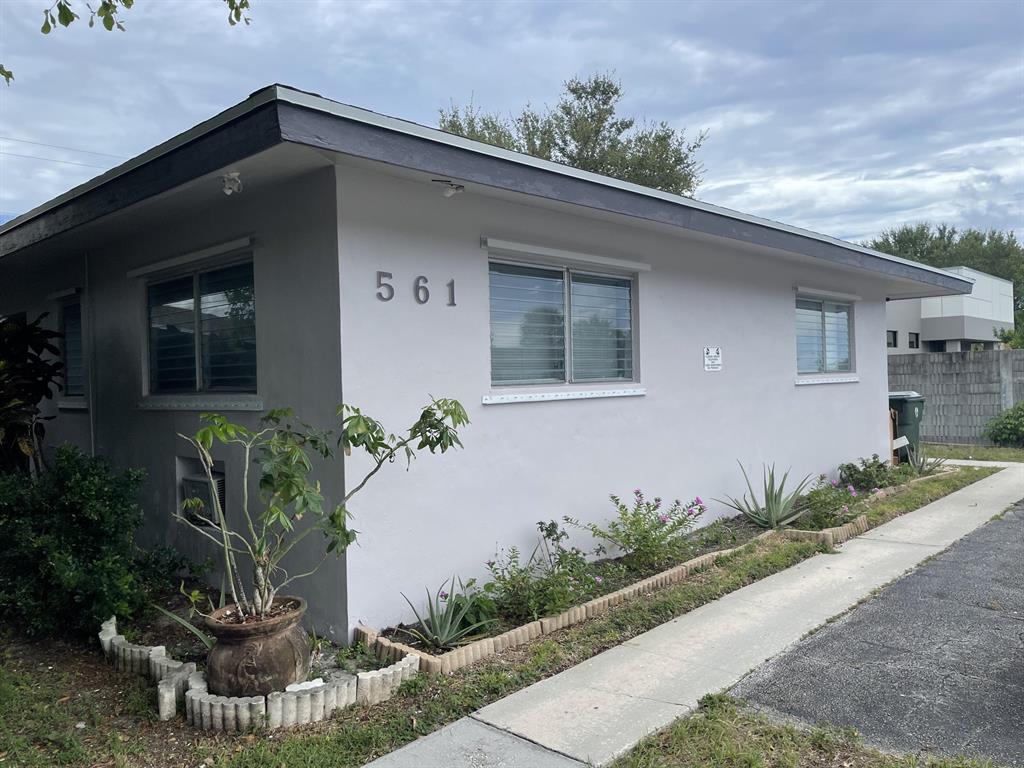 561 NE 45th Street 3