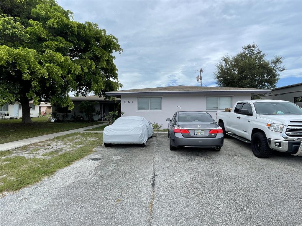 561 NE 45th Street 3