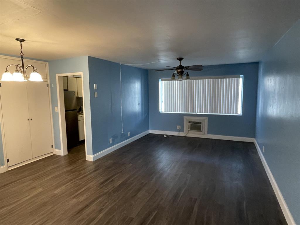 561 NE 45th Street 3