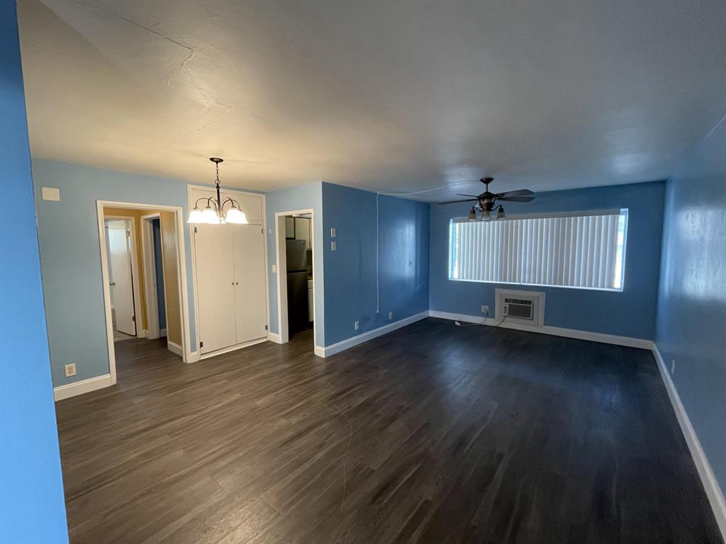 561 NE 45th Street 3