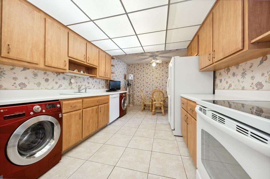 2200 S Ocean Boulevard 206