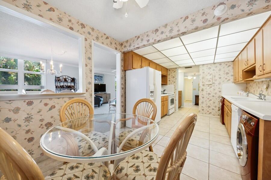 2200 S Ocean Boulevard 206