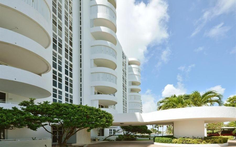 2200 S Ocean Boulevard 206