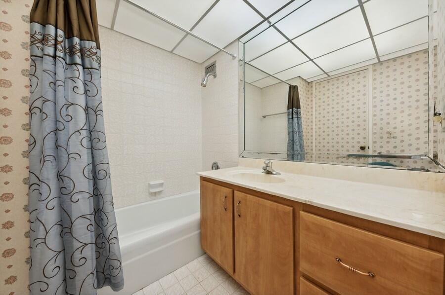2200 S Ocean Boulevard 206