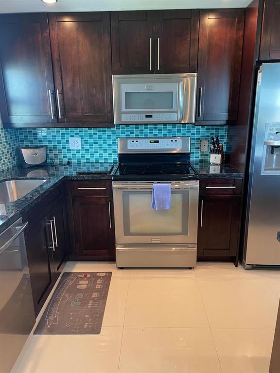 2871 N Ocean Boulevard C423