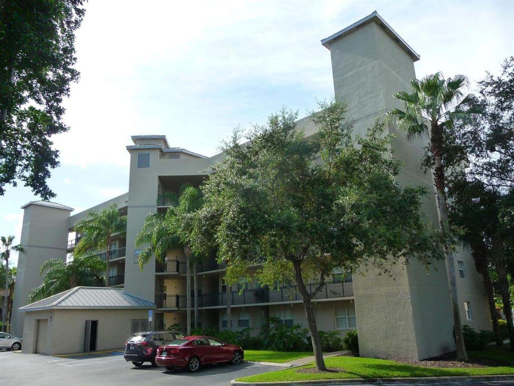 26 Royal Palm Way 405