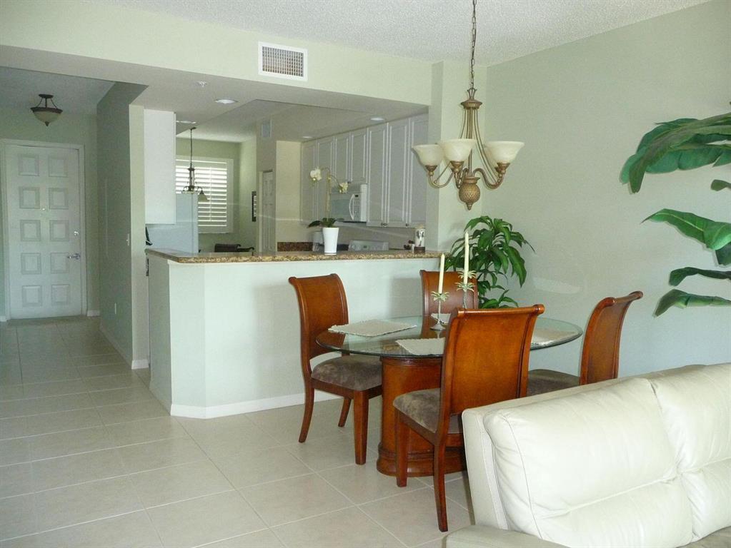 26 Royal Palm Way 405
