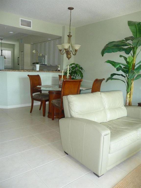 26 Royal Palm Way 405