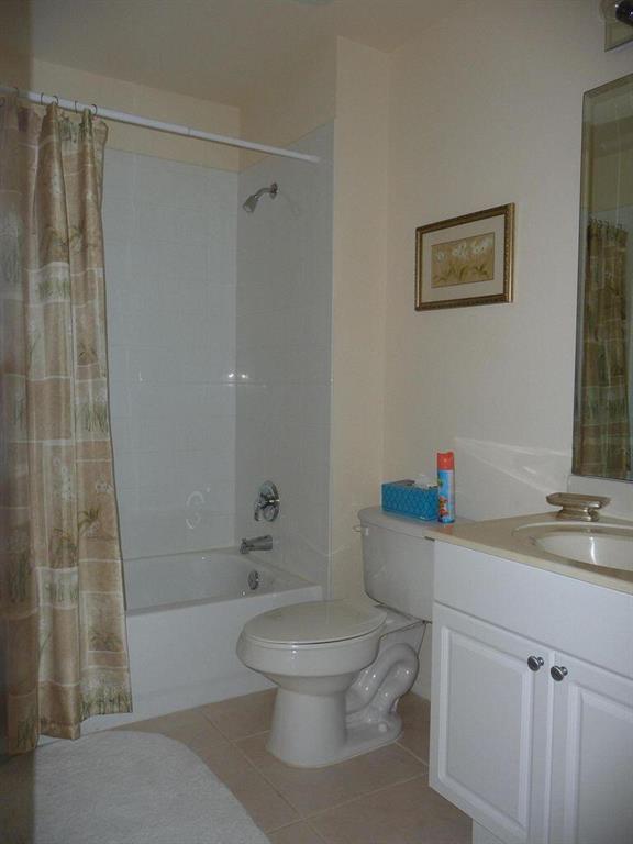 26 Royal Palm Way 405