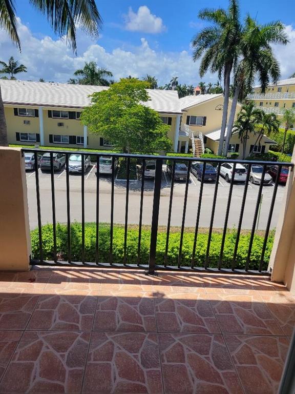 1000 Spanish River Road 3a