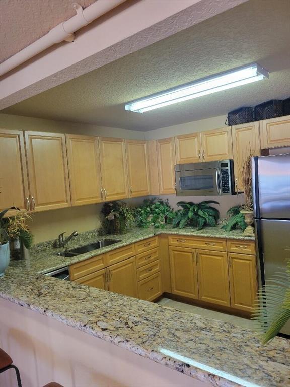 1000 Spanish River Road 3a