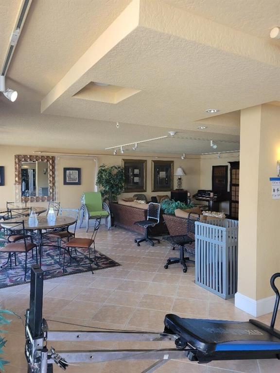 1000 Spanish River Road 3a