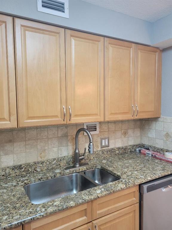 1000 Spanish River Road 3a