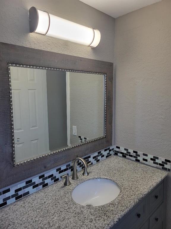 1000 Spanish River Road 3a