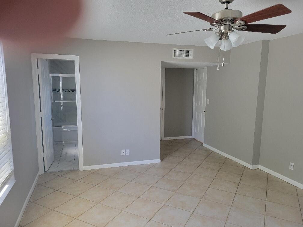 1000 Spanish River Road 3a
