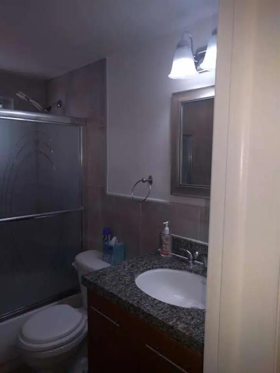 3212 NE 9th Street 101