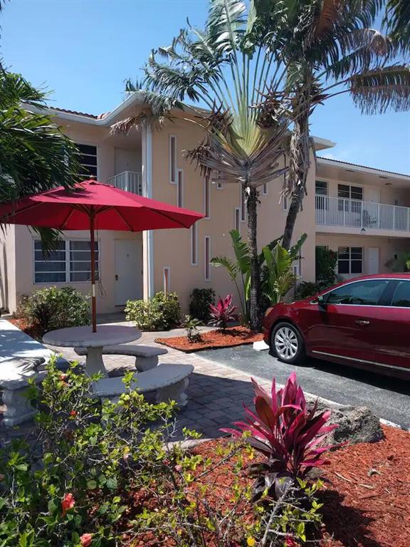 3212 NE 9th Street 101