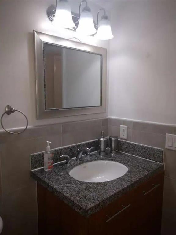 3212 NE 9th Street 101