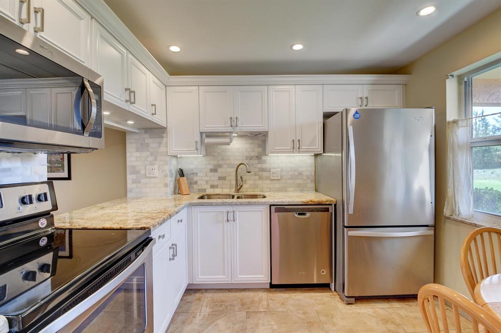 9818 Marina Boulevard 1215