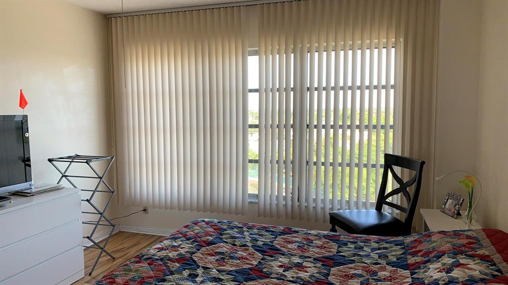 10777 W Sample Road 812