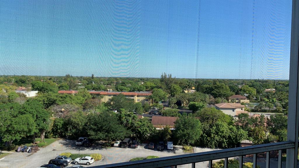 10777 W Sample Road 812