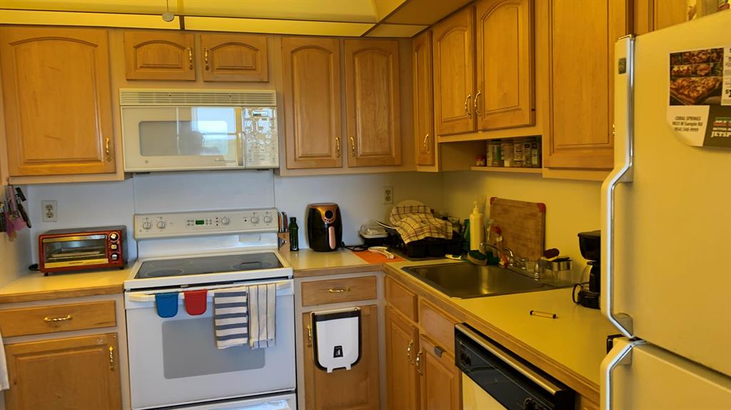 10777 W Sample Road 812