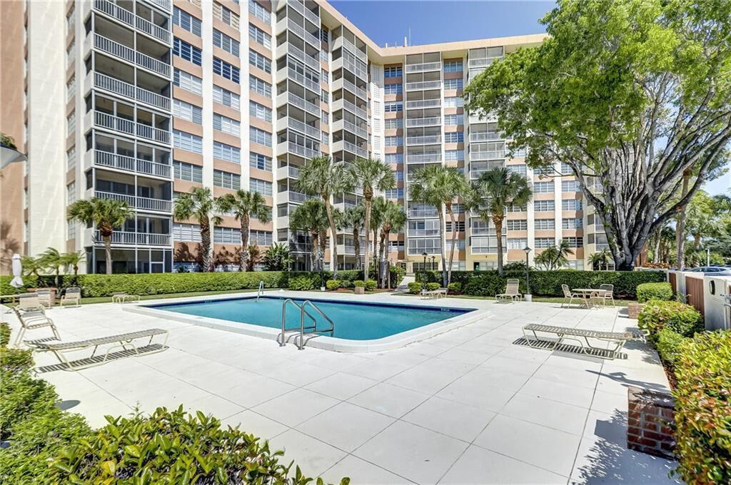 10777 W Sample Road 812