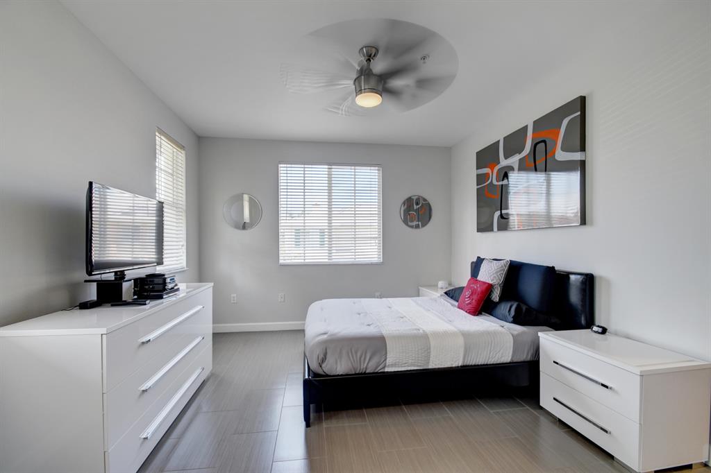 240 NE 2nd Street 6-F