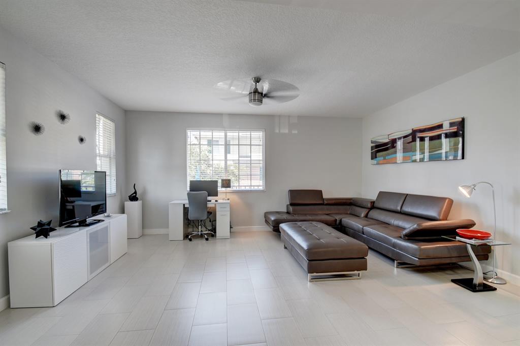 240 NE 2nd Street 6-F