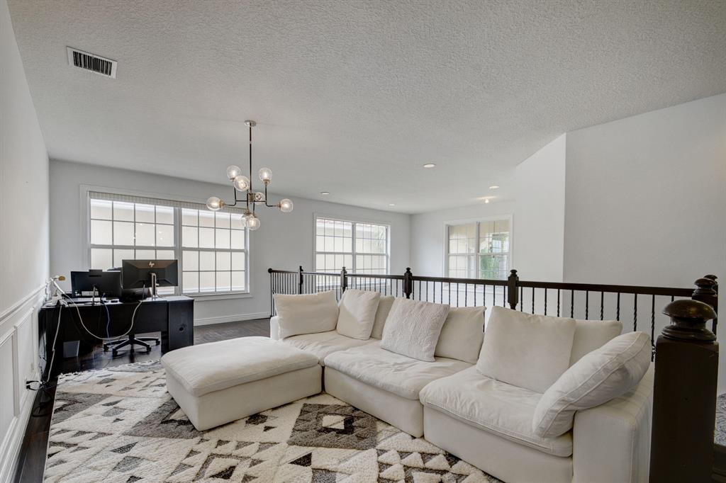 9672 Cobblestone Creek Drive
