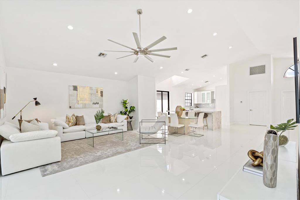 2173 NW 59th Street